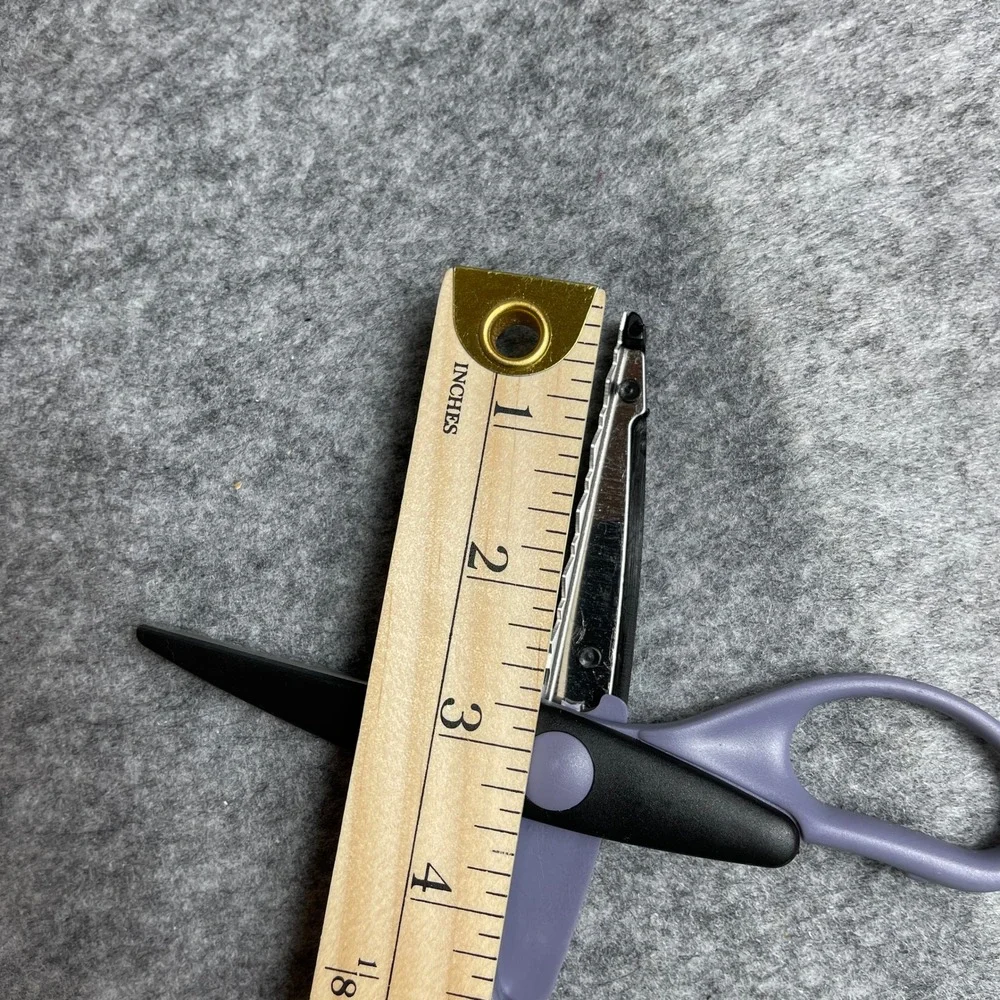 18 Piece Decorative Edge Craft Scissors Set 18 Colors Designs 6 Inch Length - Picture 5 of 7